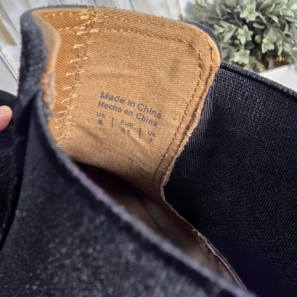 Aldo Mens Black Suede Chelsea Boots Almond Toe Ankle Booties Size 8 US 41 EUR - Picture 4 of 7